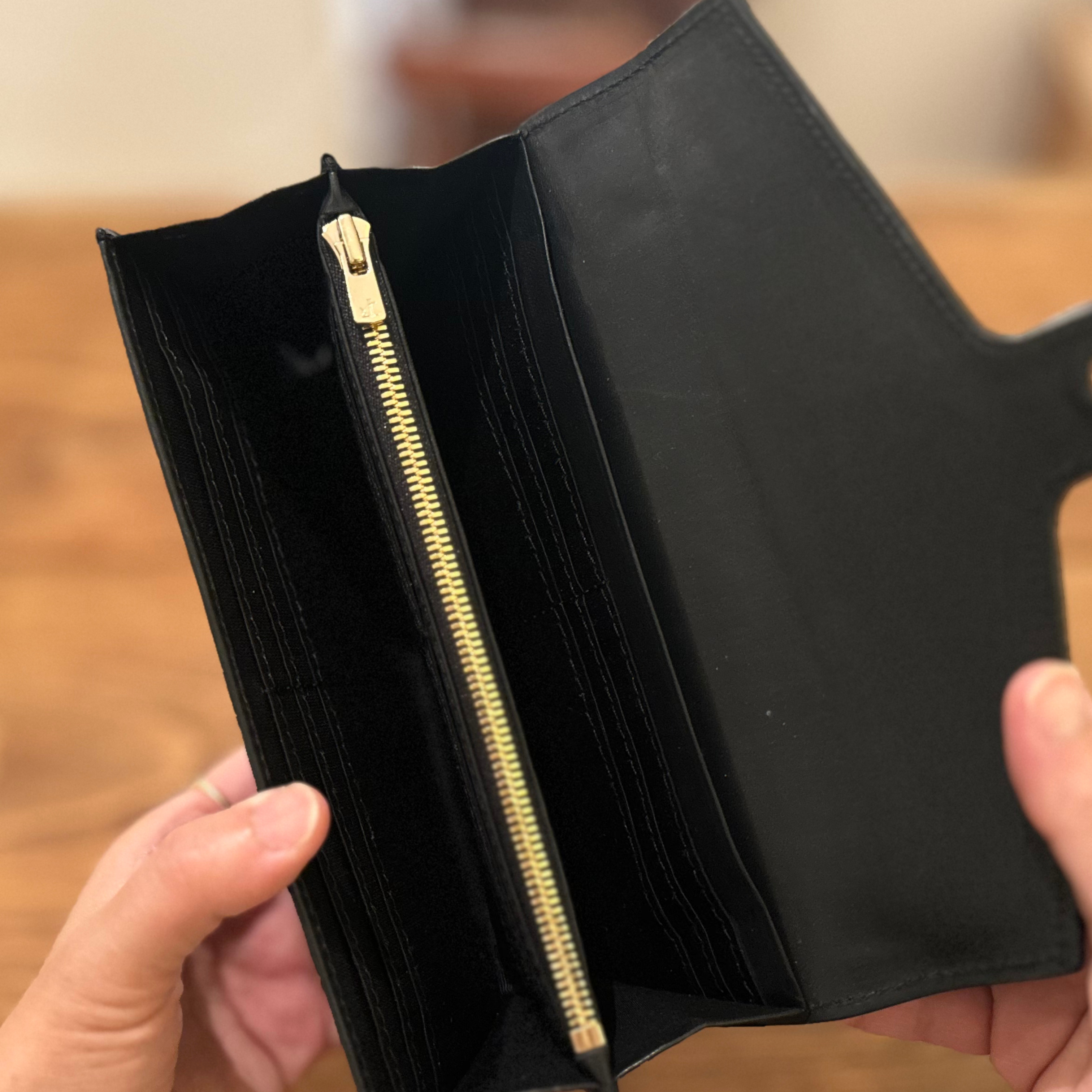 イタリアTempest社のレザーを使用したフラップウォレット　留め具：ホックタイプ（本金メッキ）