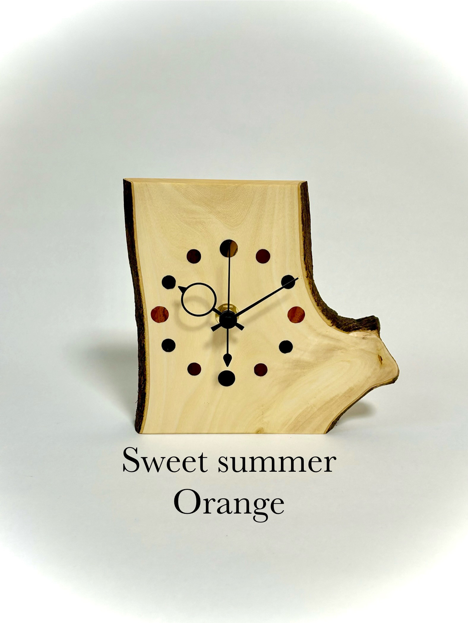 【MoCLOCK】甘夏ミカンを使った時計　インデックスには希少材のみを使用　両側皮付　壁掛けOK