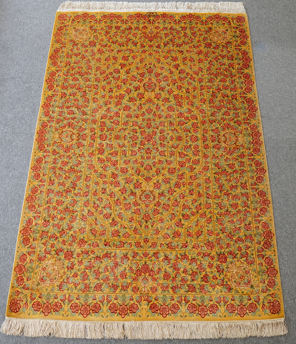 150×100cm ペルシャ手織りクム産のシルク100%絨毯 証明書付