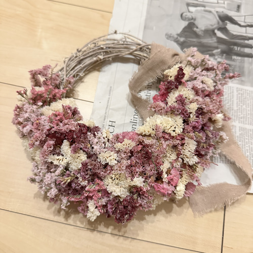 ピンクとホワイトのスターチスリース ドライフラワー リース