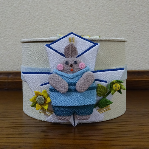 一越ちりめん うさぎ熨斗飾り丸箱 ～ 源氏香図4＊夕顔（ゆうがお