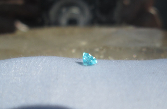 N.9590 パライバトルマリン ルース 上質なブラジル産 リングやイヤリングに 