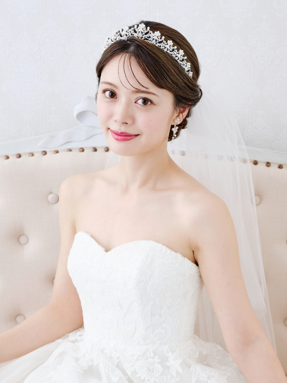 T52 結婚式　ジルコニア　挙式　ウェディング　ビジュー　プリンセス　王冠　ダイヤモンド風　大きめティアラ 5枚目の画像
