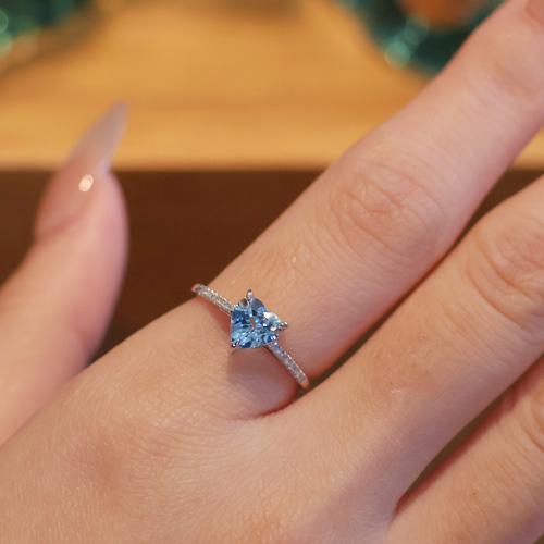 天然ダイヤモンド付きアクアマリンリングk18 指輪・リング パール  