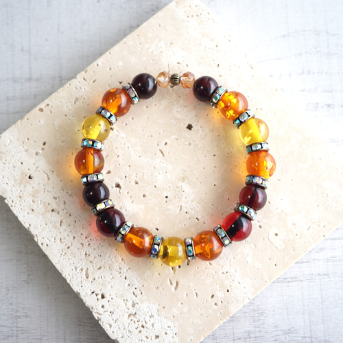 秋を纏う”琥珀のブレスレット ブレスレット 〈30㎤〉 通販 18113349