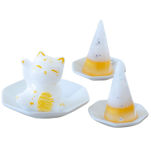 可愛い 招き猫 セット ／ 1年間交換不要 盛り塩 人気の円錐ゴールド