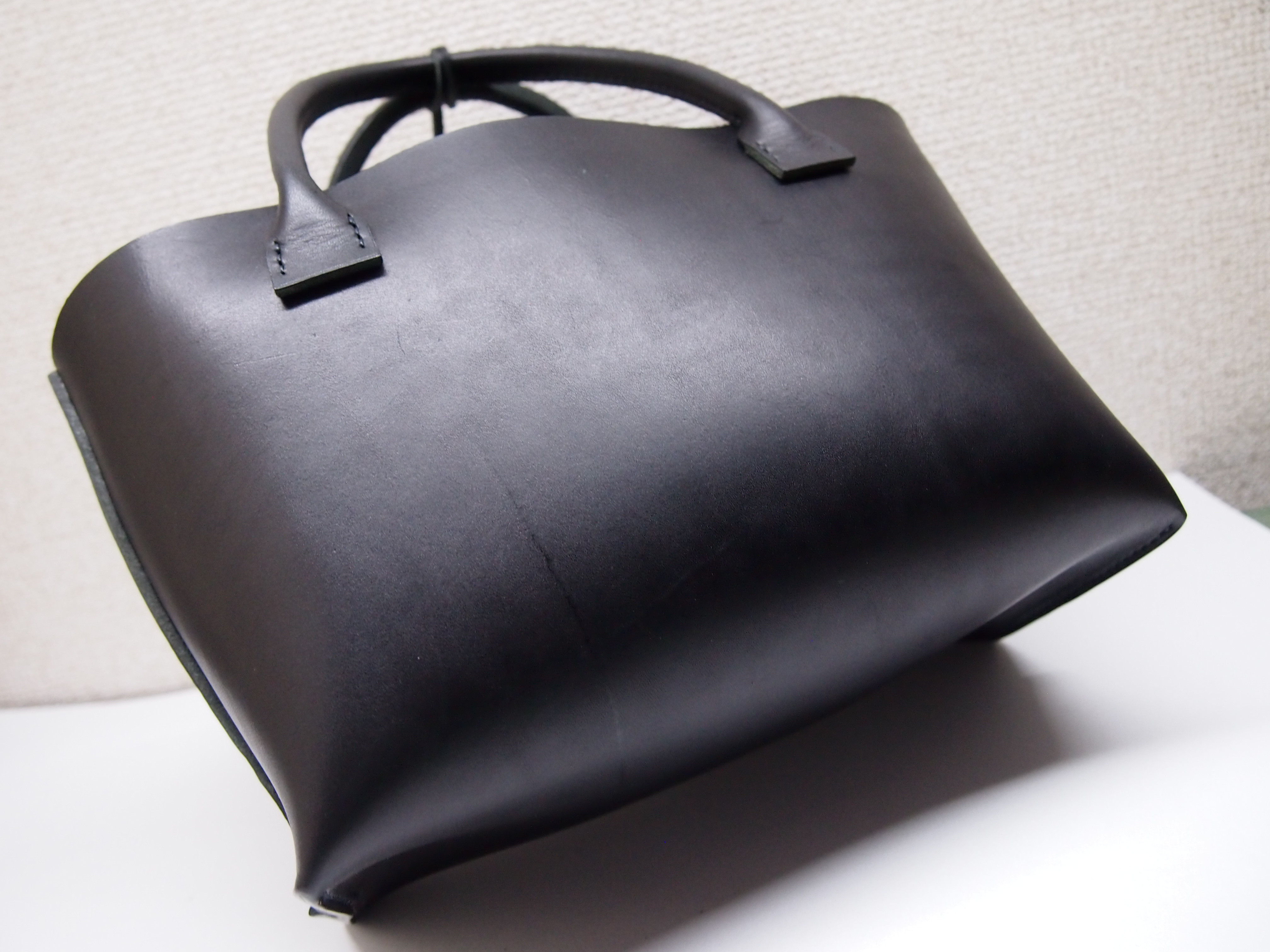 ぷっくり。在庫有り/即納品　本革　栃木レザー　シンプルトートバック Mサイズ ブラック②