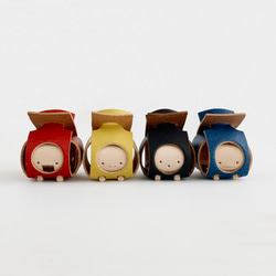 防御特化型。草木染め革のミニオブジェ【sisyu / ししゅ】 #革ガチャ #ランダムで１体 2枚目の画像