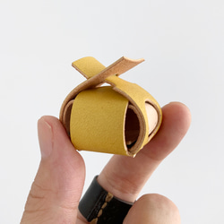 防御特化型。草木染め革のミニオブジェ【sisyu / ししゅ】 #革ガチャ #ランダムで１体 3枚目の画像