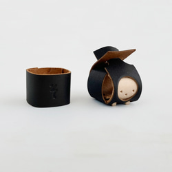 防御特化型。草木染め革のミニオブジェ【sisyu / ししゅ】 #革ガチャ #ランダムで１体 15枚目の画像