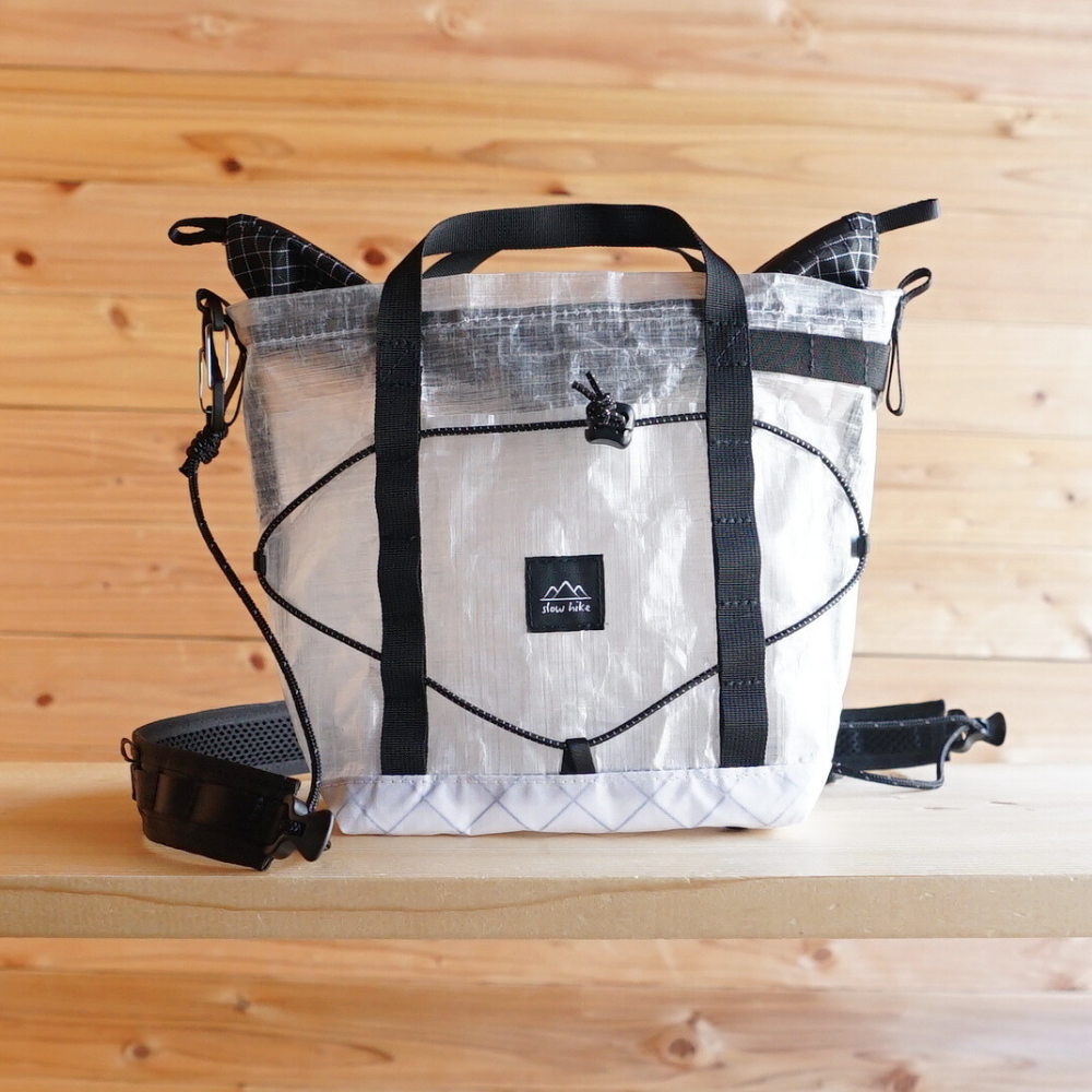 DCF・ホワイト｜ちびハイカーサコッシュ・S/登山・キャンプ・フェス・アウトドア・超軽量・防水