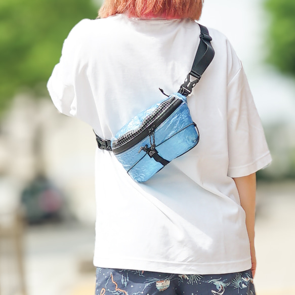 ブルー［ハイカーナナメバッグ・S ］DCF/登山・防水・軽量・キャンプ・アウトドア・フェス・ボディバッグ 人気・おすすめ｜使いやすい・旅行におすすめ 品質保証 全国発送 在庫限り