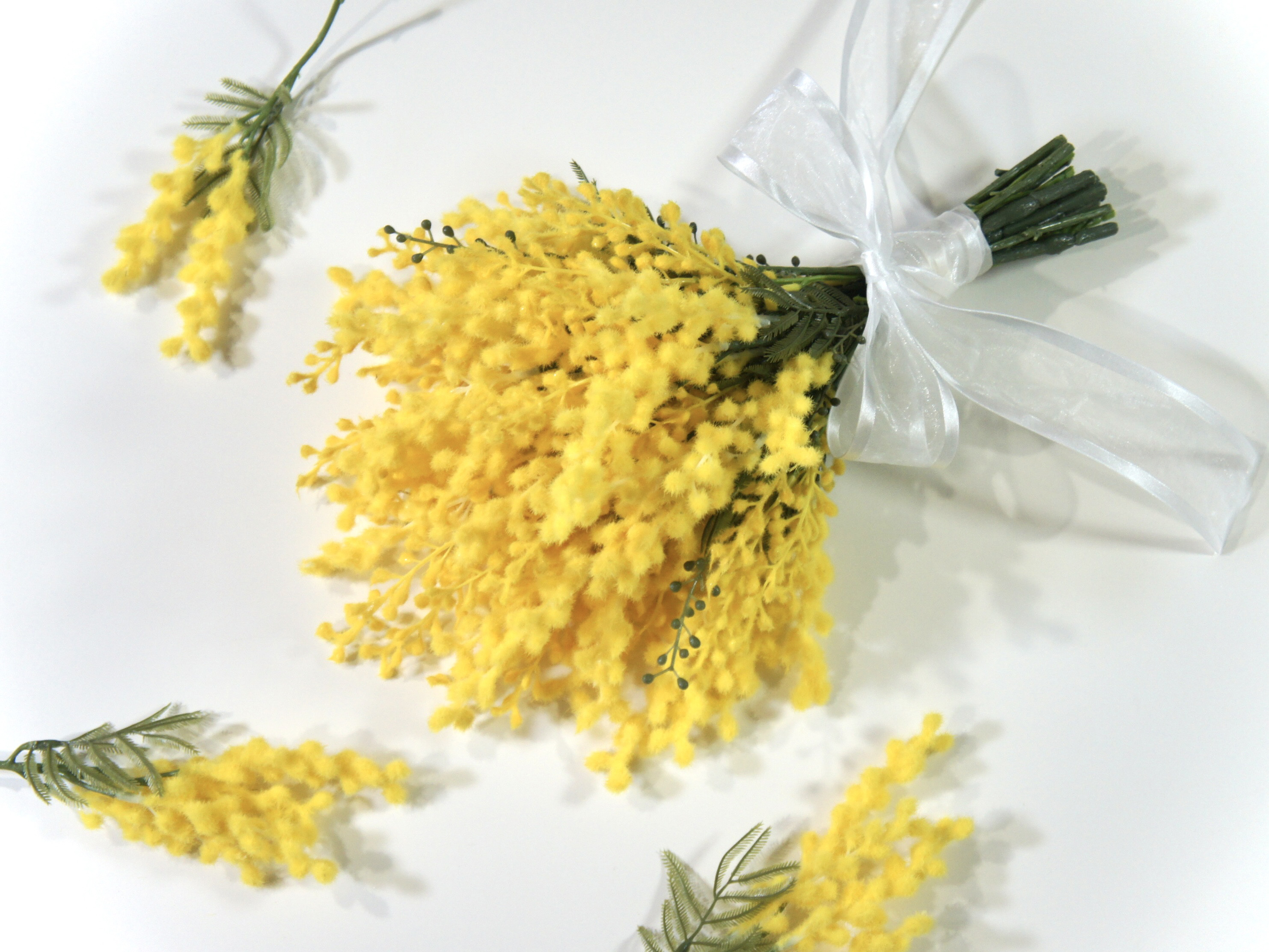 ふわふわミモザのイエローブーケ