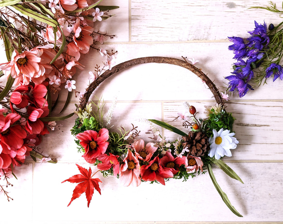 玄関リース 9月の誕生花 コスモスリース 大き目リース ニッチ、ギフト