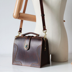 ★限量2件！ ★大容量扁平扣環包，手工皮革單肩包，兩用 第15張的照片