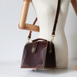 ★限量2件！ ★大容量扁平扣環包，手工皮革單肩包，兩用 第16張的照片