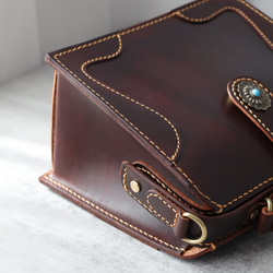 ★限量2件！ ★大容量扁平扣環包，手工皮革單肩包，兩用 第4張的照片