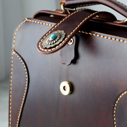 ★限量2件！ ★大容量扁平扣環包，手工皮革單肩包，兩用 第6張的照片