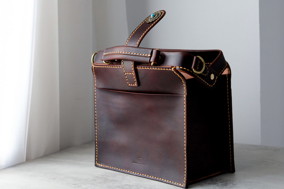 ★限量2件！ ★大容量扁平扣環包，手工皮革單肩包，兩用 第12張的照片