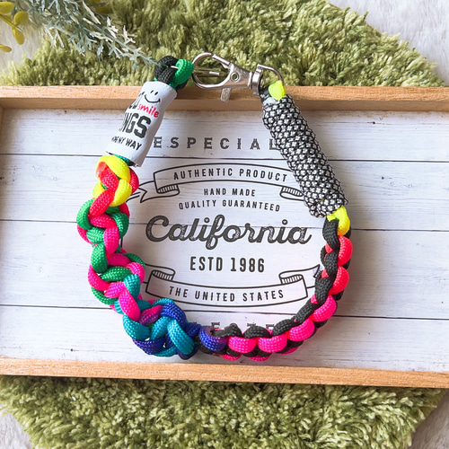 パラコード✶スマホストラップ✶ショート手首用✶ハンドストラップ