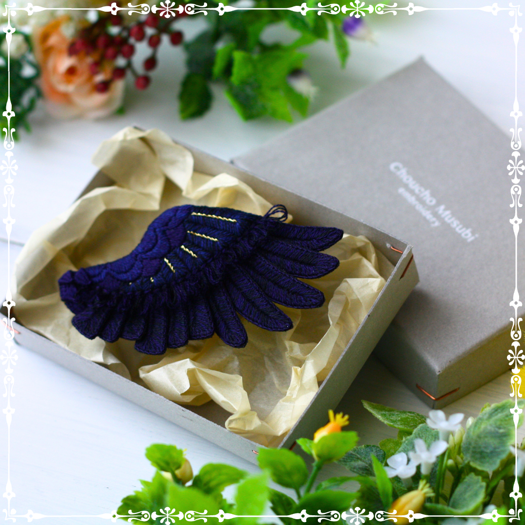 キビタキの立体刺繍ブローチ ハンドメイド - メルカリ - その他