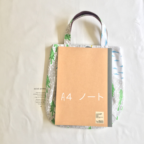 ⚮̈再販です⚮̈タックトートバッグ小さめA4縦書類入minaperhonen one