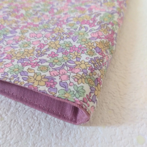 ◇防災頭巾カバー 33×33サイズ・.｡*・優しい小花*⋆｡˚✩.座布団タイプ