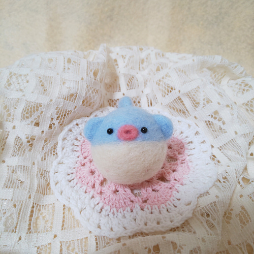 つぶらな瞳のまんまるフグさん 羊毛フェルト 羊毛フェルト asamame