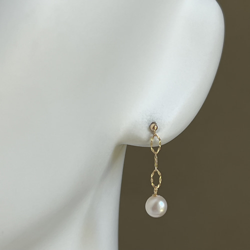 送料無料 K18. 6.5mm 綺麗なアコヤパール ハンドメイドピアス 18金  