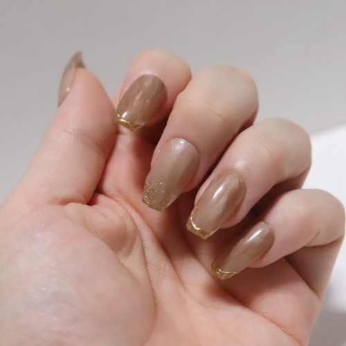 ブラウンベージュのニュアンスネイル ネイルチップ（つけ爪  