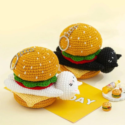 ハンドメイド ハンバーガー ネコ キーホルター あみぐるみレシピ