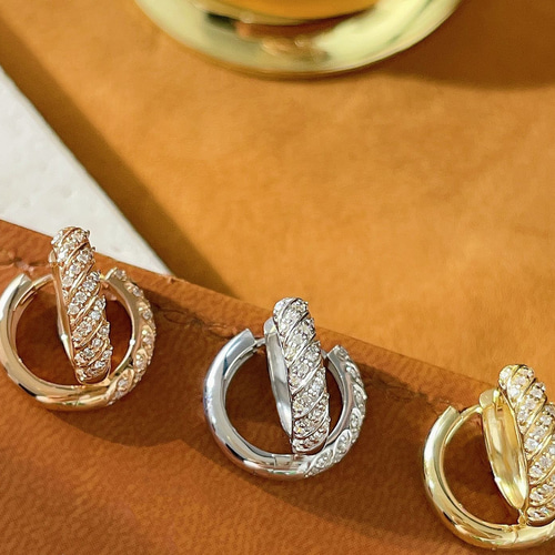 天然ダイヤモンドピアス0.24ct k18