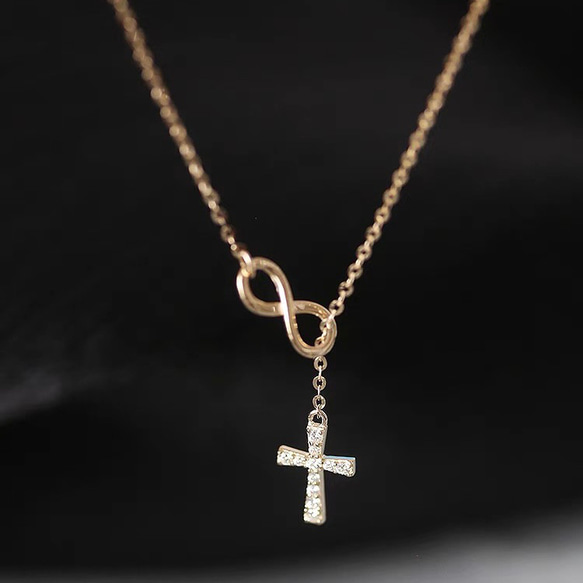 クロスモチーフ ダイヤモンド付きネックレスk18 ネックレス  