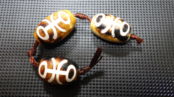 双貴人天珠・3個セット 天然石 バンデル星人 通販 18116420｜Creema