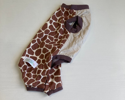 ☆犬服 アニマルシリーズ ロンパース キリン柄（ココアリブ）XSサイズ