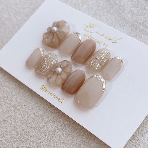 ネイルチップ　ニュアンスネイル　フレンチネイル　ワンカラー　ベージュ　上品 上品/ネイルチップ/シンプル/オフィス/ピンクベージュ/ゴールド