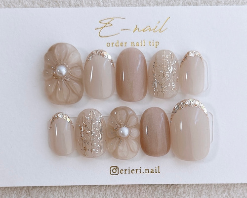 ニュアンスネイル　ぷっくりフラワー　結婚式　ブライダル　成人式　フレンチガーリー ぷっくりフラワーネイル♡ ニュアンスネイル 成人式ネイル ブライダル