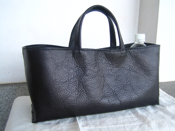 ゴン様オプション代オーダー品】イタリア製牛革のしっかり横長トート