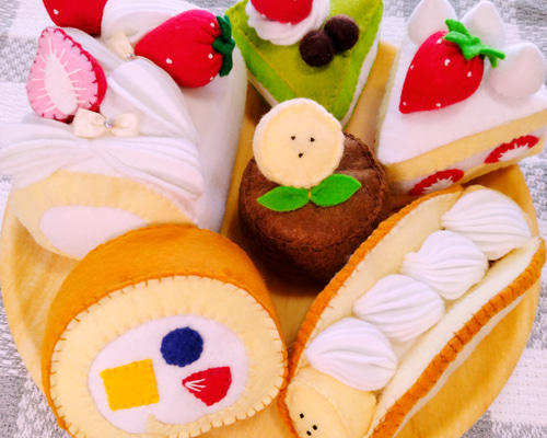 フェルトケーキ　オーダー専用ページ＊おままごとケーキ フェルトおままごと ケーキ屋さん♪ケーキ6個セット おもちゃ・人形