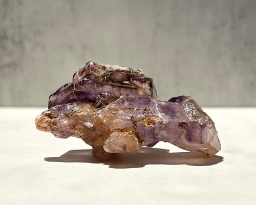 ジンバブエ産【シャンガーンアメジスト⑨】虹あり｜ファントム｜鉱物