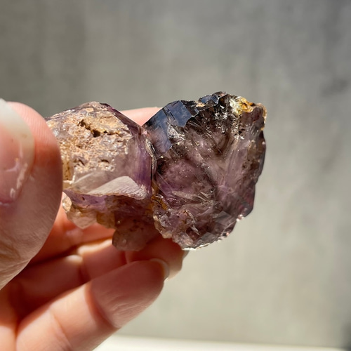 ジンバブエ産【シャンガーンアメジスト⑨】虹あり｜ファントム｜鉱物
