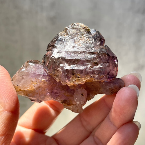ジンバブエ産【シャンガーンアメジスト⑨】虹あり｜ファントム｜鉱物