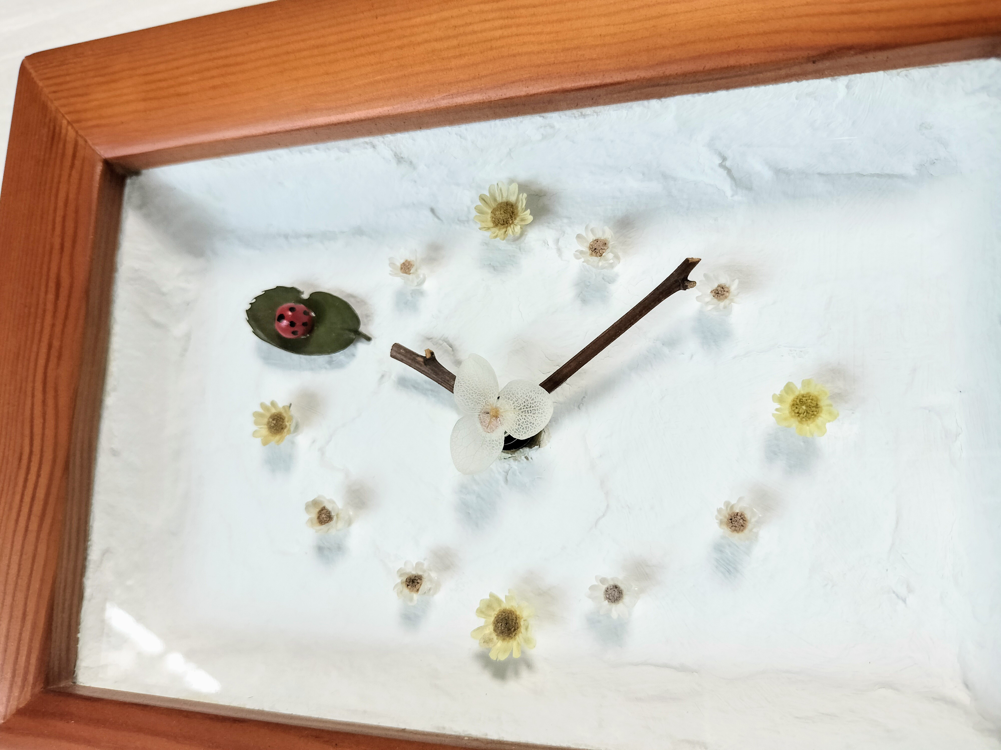 『　癒しの時計　Natural clock 003　』漆喰　ドライフラワー　左官塗り　自然素材
