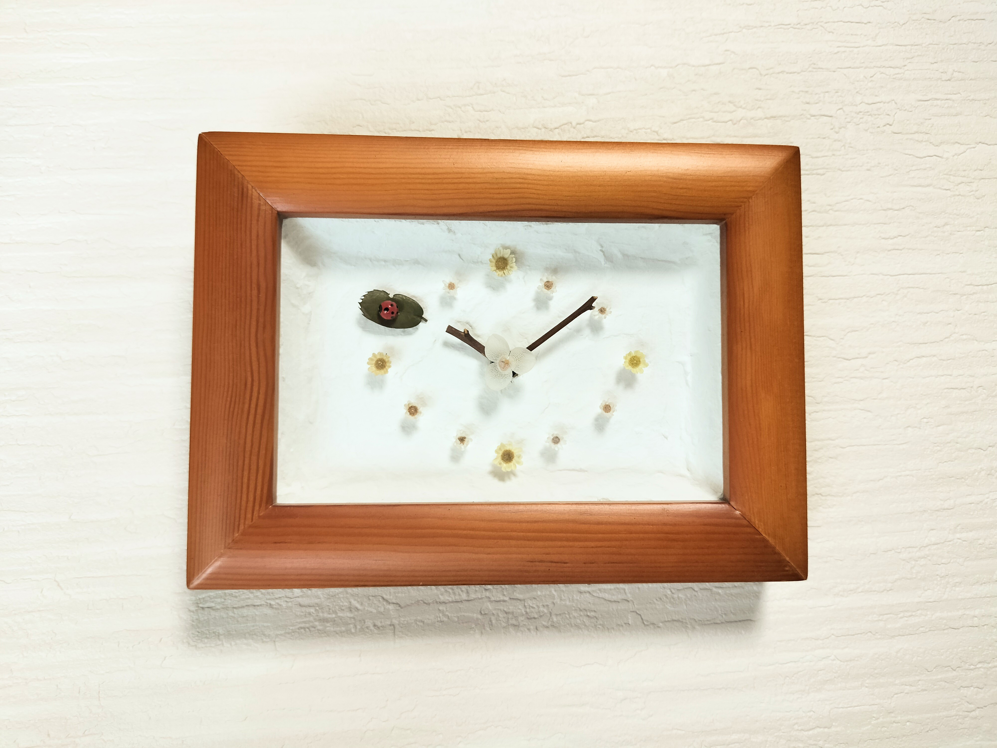 『　癒しの時計　Natural clock 003　』漆喰　ドライフラワー　左官塗り　自然素材
