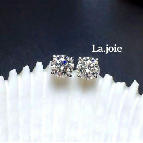 【1ct 】人工ダイヤモンド 最高品質 モアサナイト 4爪 ピアス 最高品質 モアサナイト 5mm 人工ダダイヤモンド 4爪 ピアス