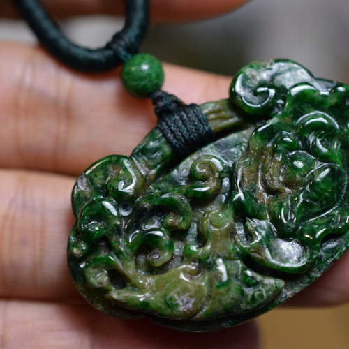 天然高級品 ミャンマー氷種藍水本翡翠（A） ピンアンコウ