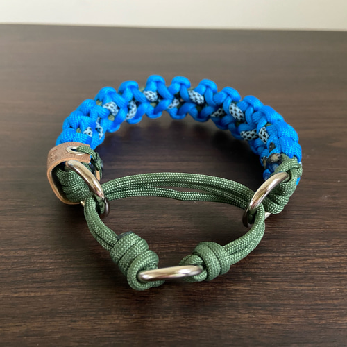 パラコード❥首輪❥　わんちゃん用首輪　水色　№020 パラコードフラワー首輪大型犬用＆小型犬用2種セット リード・首輪