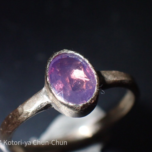 小鳥屋ジュエリー】タイで直接買い付けた「Bas」の強蛍光シルキー