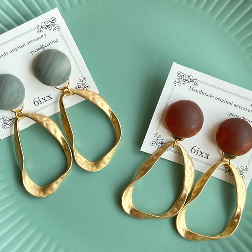 069】グレー ブラウン マットゴールド フープ ピアス イヤリング