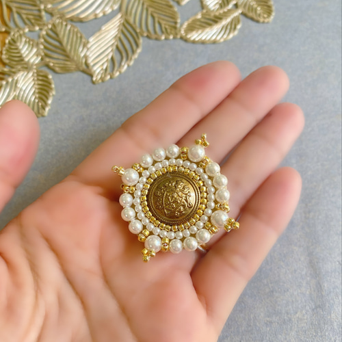 medal pearl刺繍ブローチ】オートクチュール刺繍コスチューム